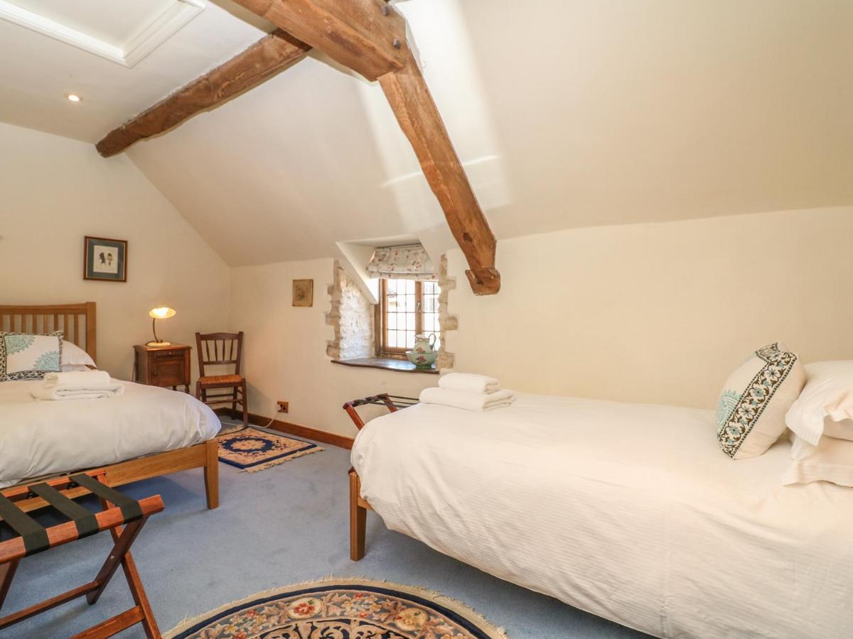 Bull Cottage Burford Exterior photo
